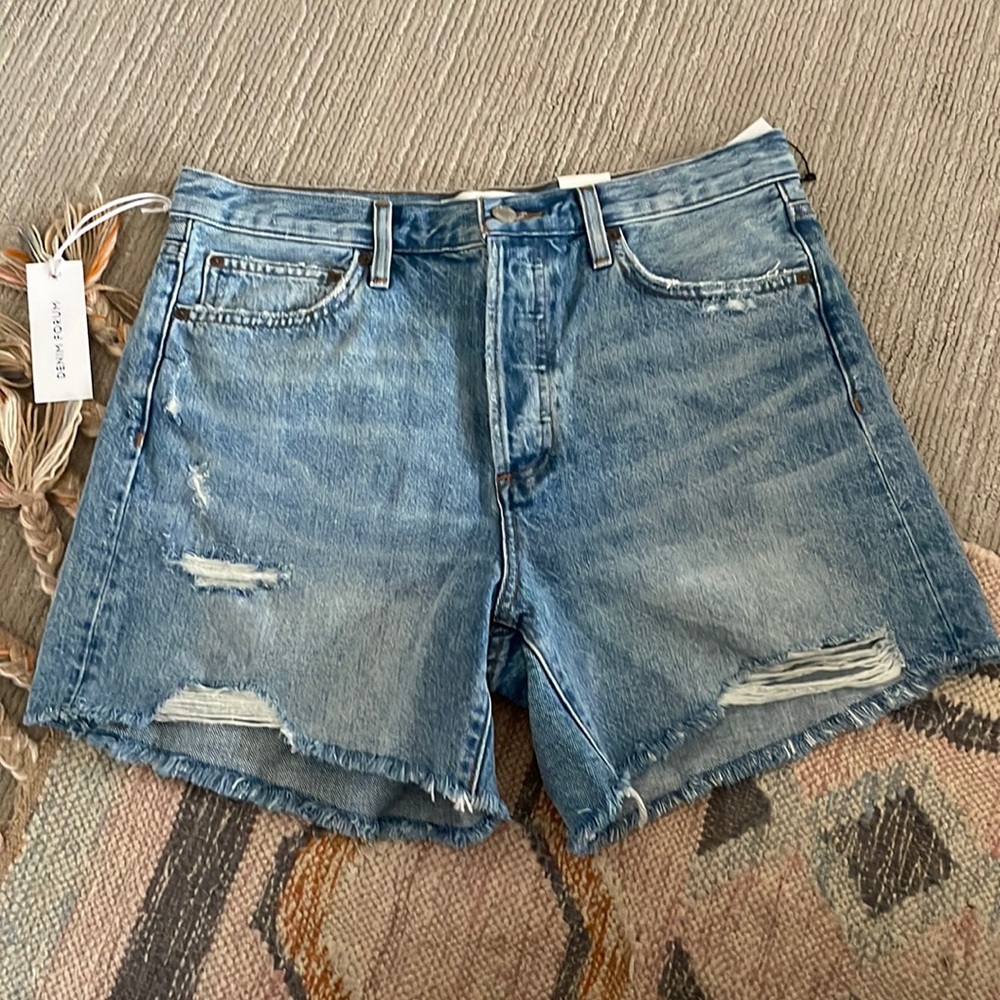 Aritzia Cutoff Shorts NWT